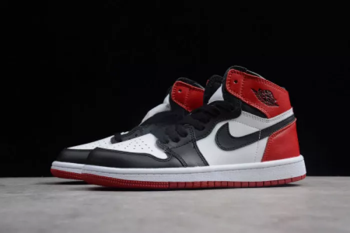 Chep Onekick KIDS AIR JORDAN 1 RETRO BLACK TOE (2016) 555088-125 0112