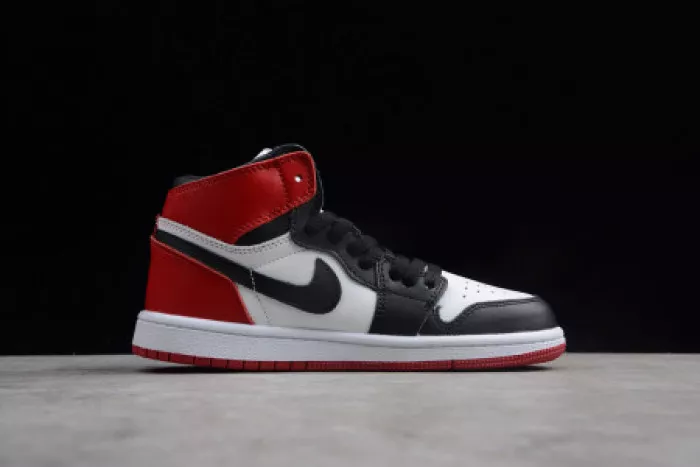 Chep Onekick KIDS AIR JORDAN 1 RETRO BLACK TOE (2016) 555088-125 0112