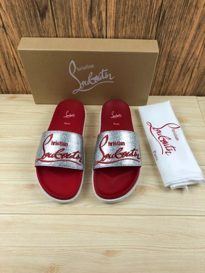 Onekick CHRISTIAN LOUBOUTIN SLIPPERS 0113