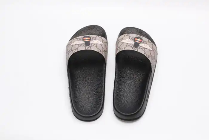 Chep Onekick GUCC SLIPPERS 0130