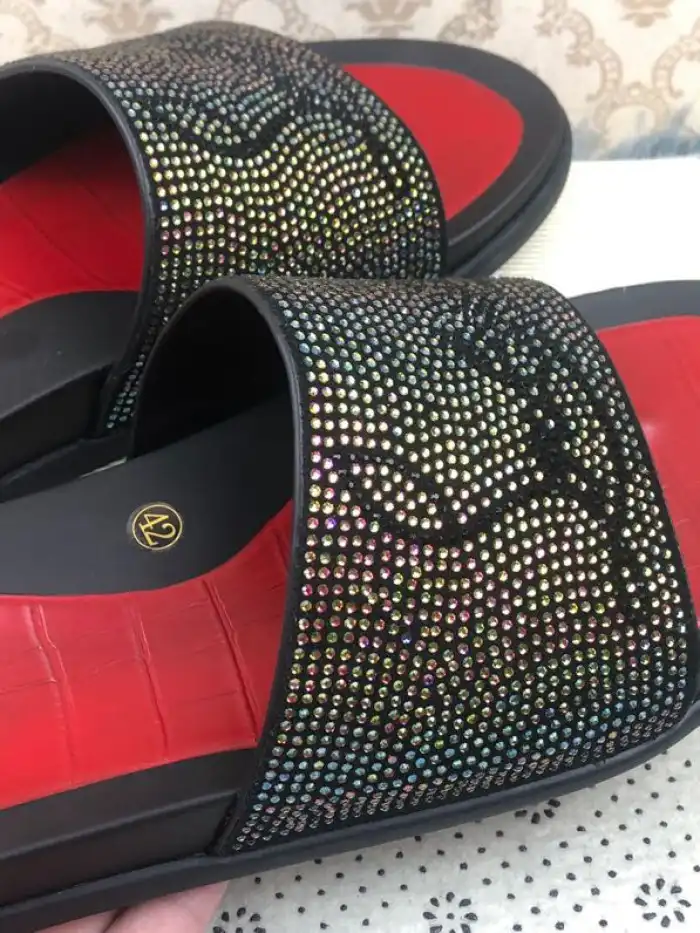 Rep Onekick CHRISTIAN LOUBOUTIN SLIPPERS 0124