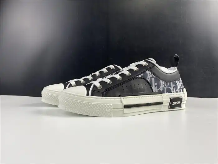 Chep Onekick DR B23 Low Top Oblique Sneaker Black & White 0122