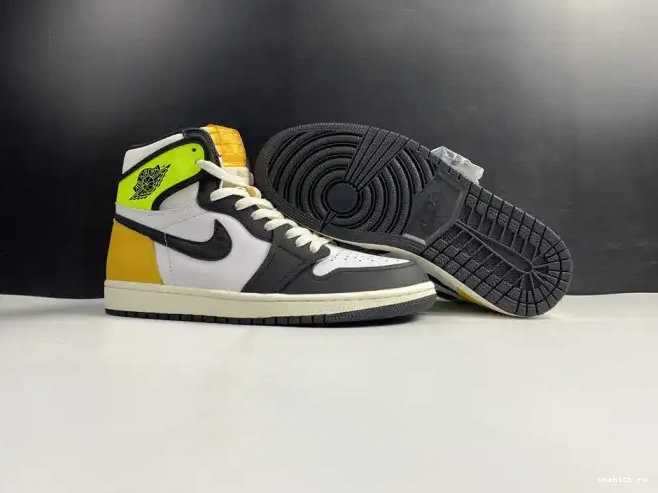 Rep Onekick JORDAN 1 'VOLT GOLD' OG 555088-118 AIR RETRO HIGH 0218