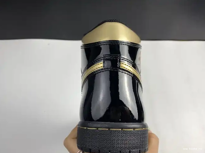 Rep Onekick HIGH RETRO GOLD JORDAN (2020) AIR 1 METALLIC 555088-032 BLACK 0215