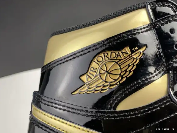 Rep Onekick HIGH RETRO GOLD JORDAN (2020) AIR 1 METALLIC 555088-032 BLACK 0215