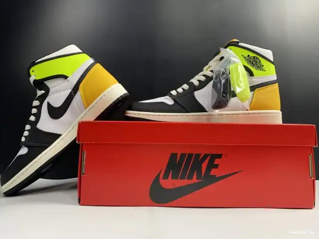 Rep Onekick JORDAN 1 'VOLT GOLD' OG 555088-118 AIR RETRO HIGH 0218