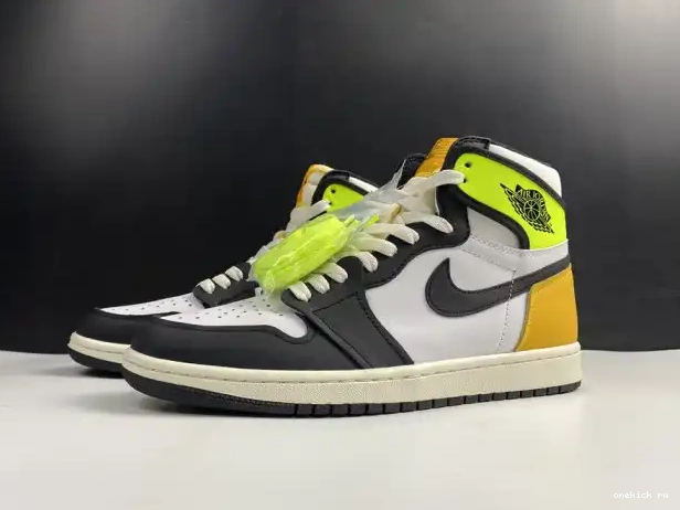 Rep Onekick JORDAN 1 'VOLT GOLD' OG 555088-118 AIR RETRO HIGH 0218