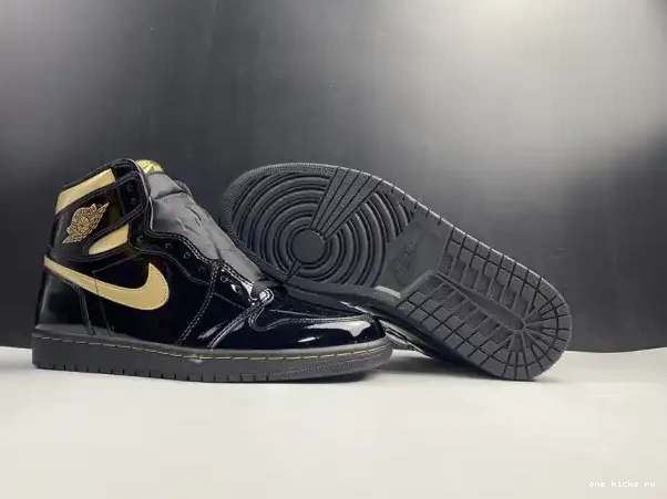 Rep Onekick HIGH RETRO GOLD JORDAN (2020) AIR 1 METALLIC 555088-032 BLACK 0215