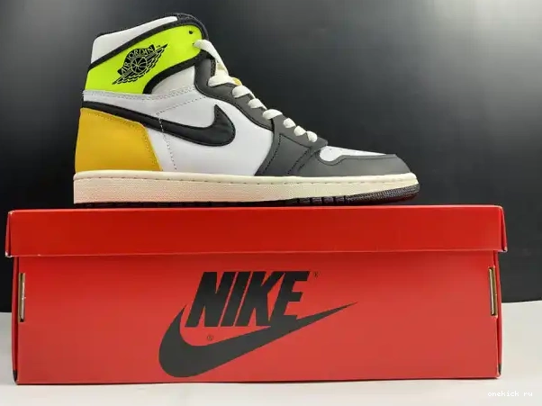 Rep Onekick JORDAN 1 'VOLT GOLD' OG 555088-118 AIR RETRO HIGH 0218