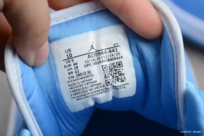 Rep Onekick Air (W) 1 AO9944-441 Jordan UNC Low 0304