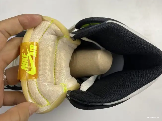 Rep Onekick 'VOLT JORDAN GOLD' OG AIR RETRO 1 HIGH 555088-118 0317