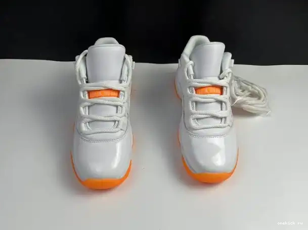 Chep Onekick AH7860-139 11 RETRO LOW CITRUS BRIGHT JORDAN AIR 0318