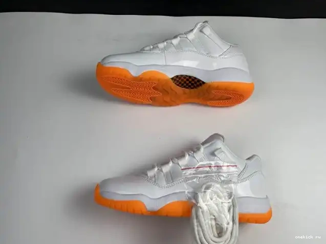 Chep Onekick AH7860-139 11 RETRO LOW CITRUS BRIGHT JORDAN AIR 0318