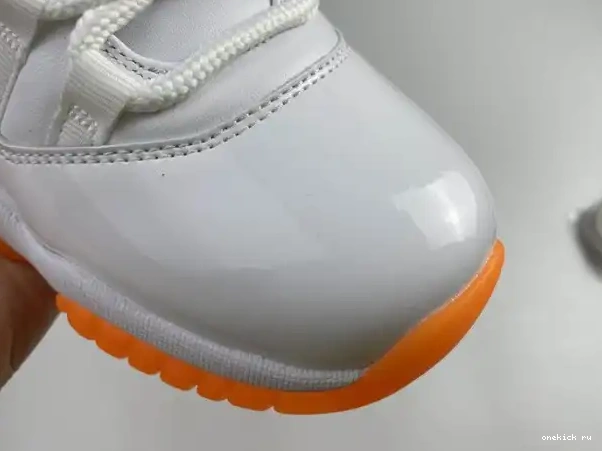 Chep Onekick AH7860-139 11 RETRO LOW CITRUS BRIGHT JORDAN AIR 0318