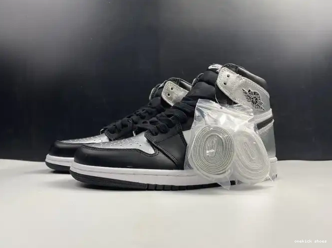 Chep Onekick TOE CD0461-001 OG 1 JORDAN AIR WMNS SILVER HIGH 0316