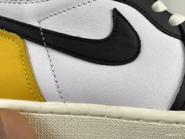 Rep Onekick 'VOLT JORDAN GOLD' OG AIR RETRO 1 HIGH 555088-118 0317